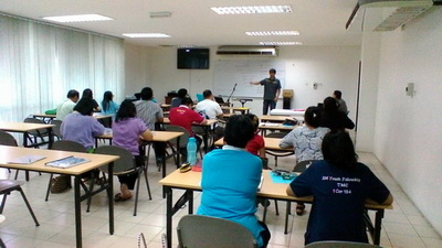 Terdapat 3 orang penceramah SSTS SSTS2