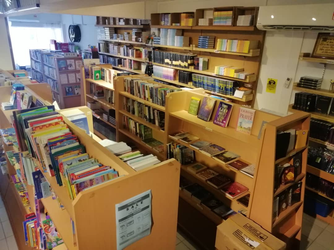 Bookroom3